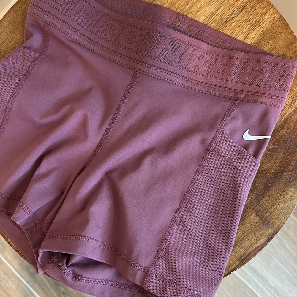 Nike pros - Picture 3 of 3